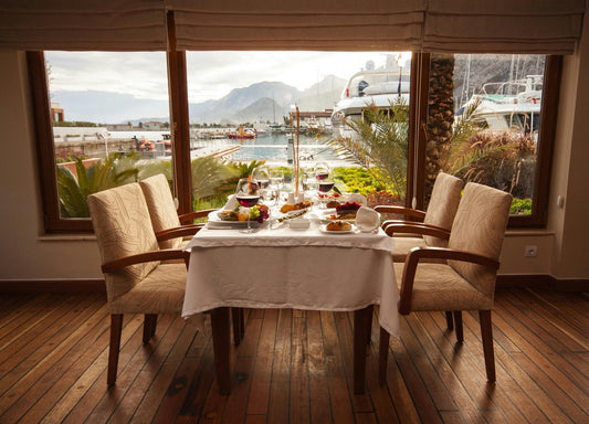 How to Decorate a Dining Room: Your Ultimate Guide
