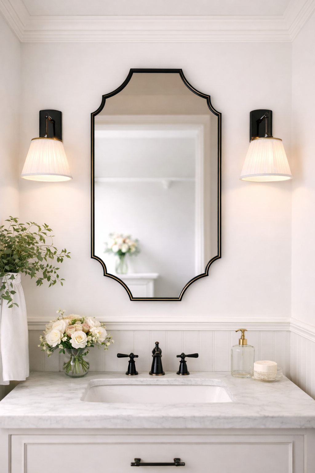 Royal Asymmetrical Wall Mirror - Luxury Irregular Design | Alpken