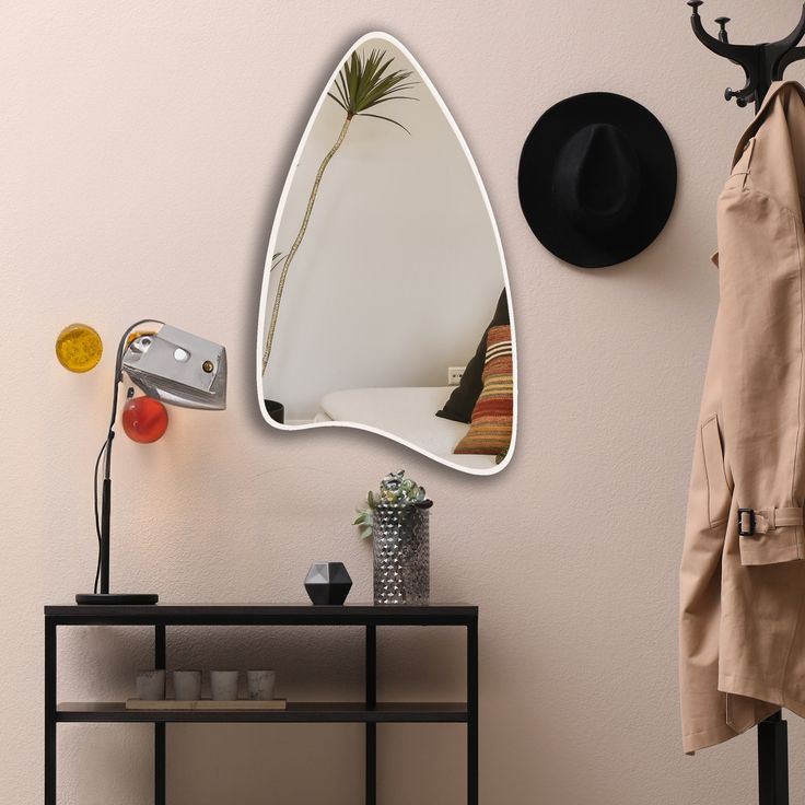 Vogue Irregular Mirror