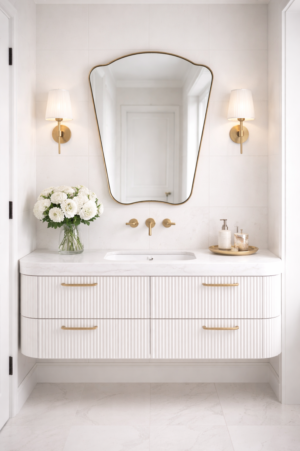 Jeka Italian Style Irregular Mirror Aesthetic Wall Mirror